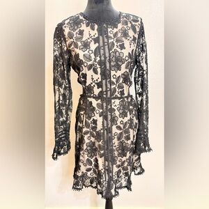 Elegant Backless Floral Lace Dress - Black with nude lining